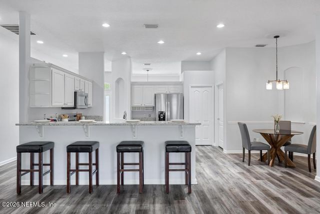 8097 LEAFCREST Drive, Jacksonville, FL 32244