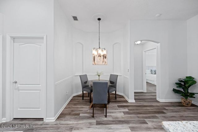 8097 LEAFCREST Drive, Jacksonville, FL 32244