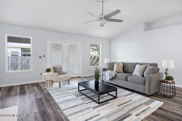 8097 LEAFCREST Drive, Jacksonville, FL 32244