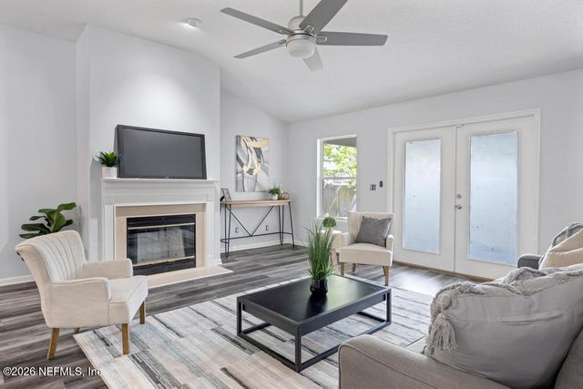 8097 LEAFCREST Drive, Jacksonville, FL 32244