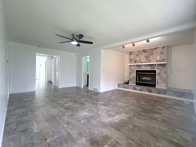 5468 Hubbard Drive, Flint, MI 48506