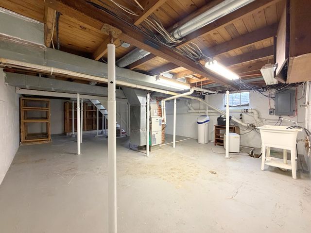 5468 Hubbard Drive, Flint, MI 48506