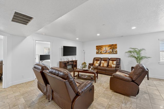 141 WOLVERINE CRK, Elk Ridge, UT 84651