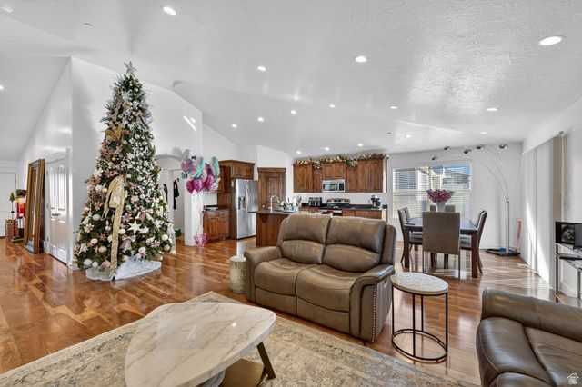 141 WOLVERINE CRK, Elk Ridge, UT 84651