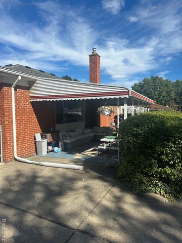 11238 Canal Road, Sterling Heights, MI 48314