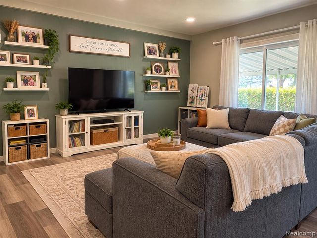 11238 Canal Road, Sterling Heights, MI 48314
