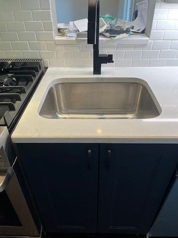 60 Queensberry Street 19, Boston, MA 02215