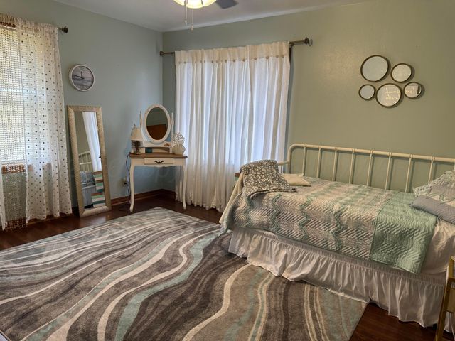 300 N 6th Street, Canadian, TX 79014