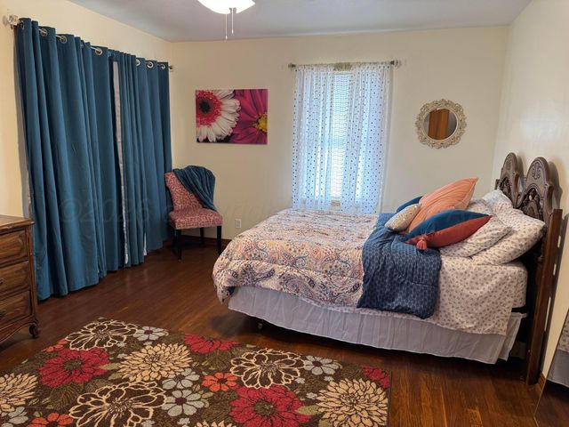 300 N 6th Street, Canadian, TX 79014