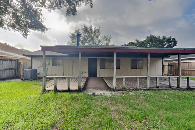 7339 Boysenberry Lane, Houston, TX 77095