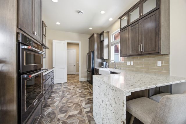 7032 26th Street S, Fargo, ND 58104