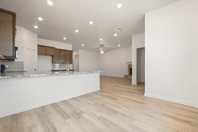 12004 Kewanee Avenue, Lubbock, TX 79424