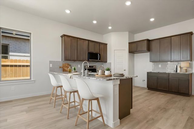 12004 Kewanee Avenue, Lubbock, TX 79424