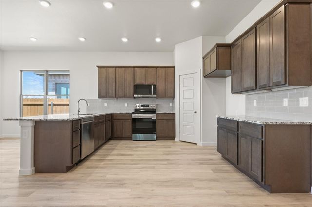 12004 Kewanee Avenue, Lubbock, TX 79424