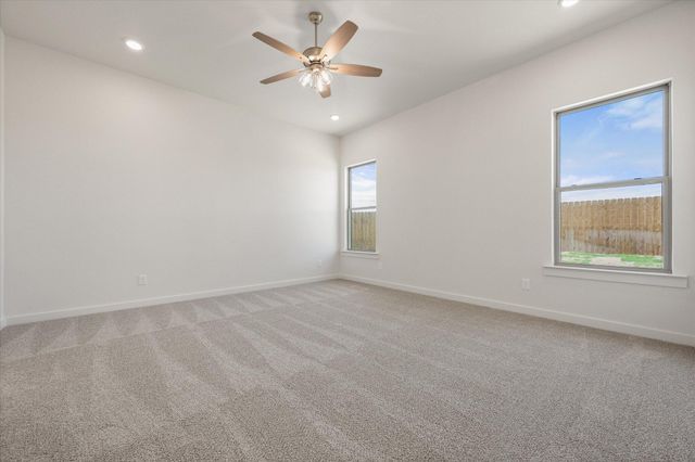 12004 Kewanee Avenue, Lubbock, TX 79424