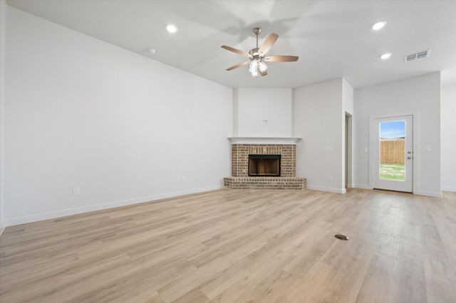 12004 Kewanee Avenue, Lubbock, TX 79424