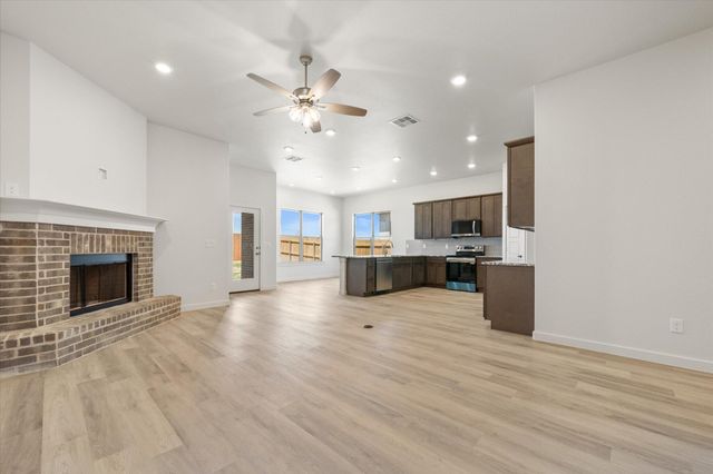 12004 Kewanee Avenue, Lubbock, TX 79424