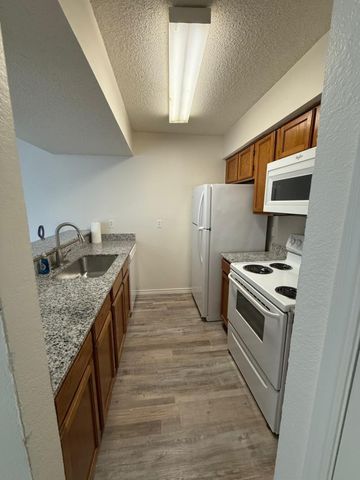 9807 Walnut Street D#304, Dallas, TX 75243