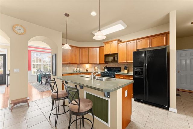 1000 Island Bluff Lane, Buford, GA 30518