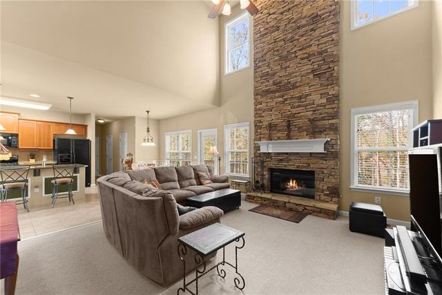 1000 Island Bluff Lane, Buford, GA 30518