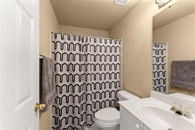 1000 Island Bluff Lane, Buford, GA 30518