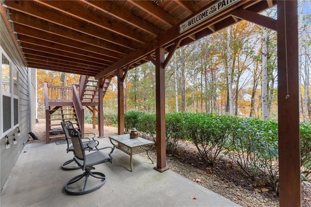 1000 Island Bluff Lane, Buford, GA 30518