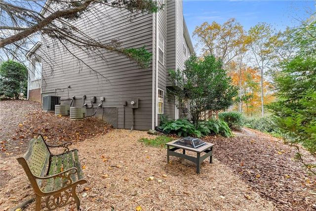 1000 Island Bluff Lane, Buford, GA 30518