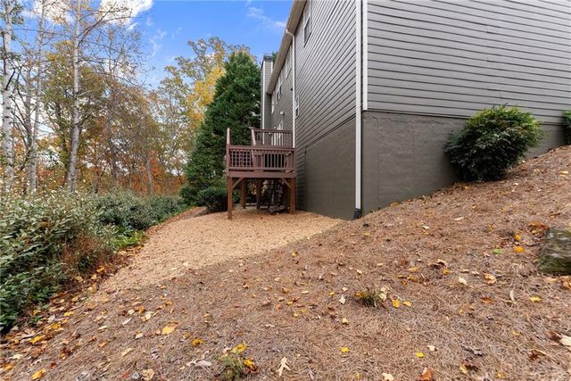 1000 Island Bluff Lane, Buford, GA 30518