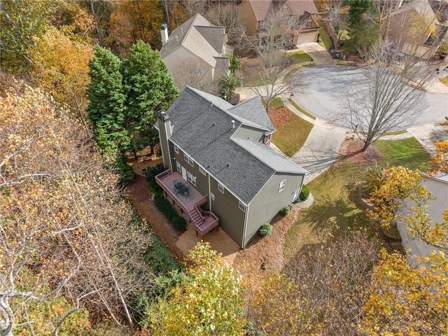 1000 Island Bluff Lane, Buford, GA 30518