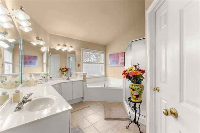 1000 Island Bluff Lane, Buford, GA 30518