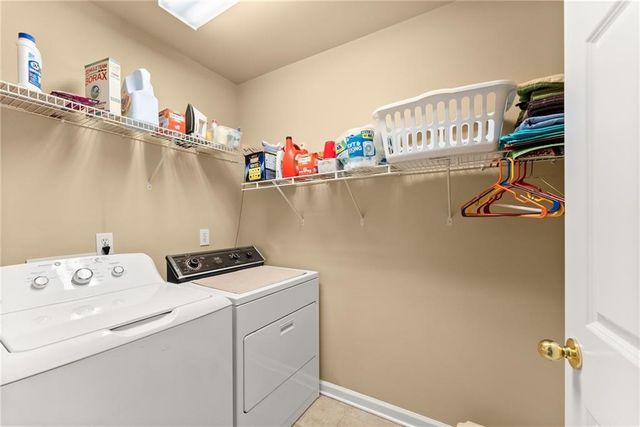 1000 Island Bluff Lane, Buford, GA 30518