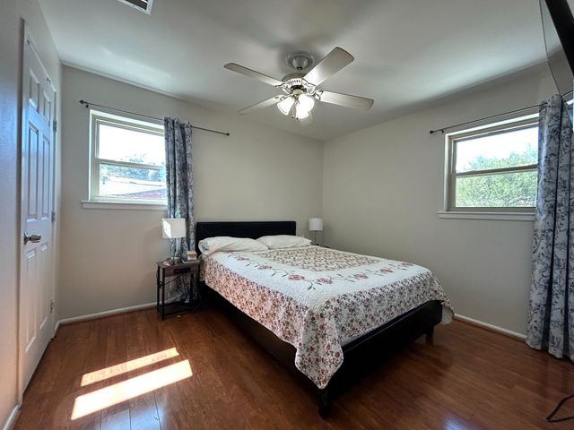 861 Russell Lane, Bedford, TX 76022