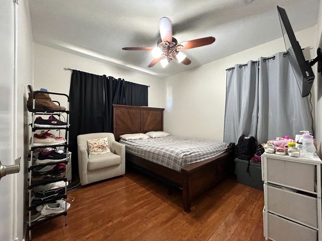 861 Russell Lane, Bedford, TX 76022