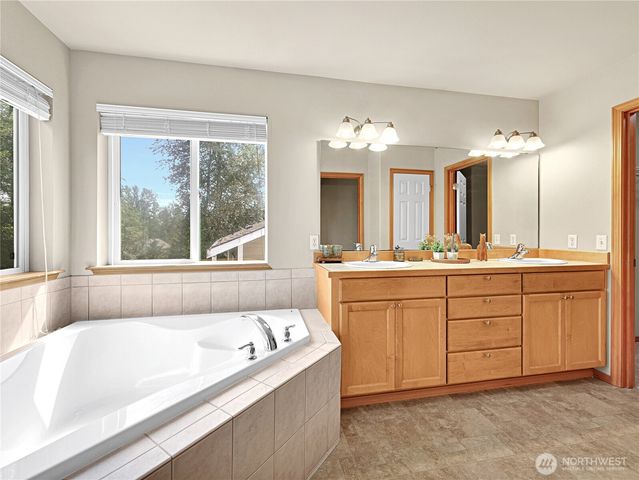 2623 145th Street SW, Lynnwood, WA 98087