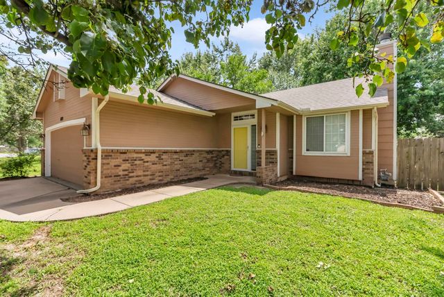 1109 N Lark Ln, Wichita, KS 67212