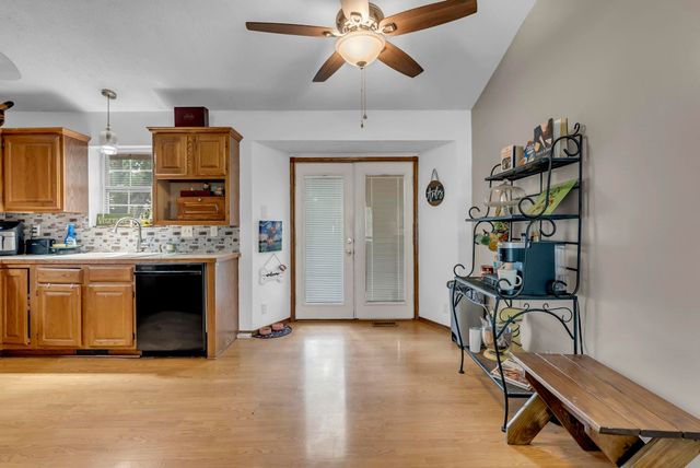 1109 N Lark Ln, Wichita, KS 67212