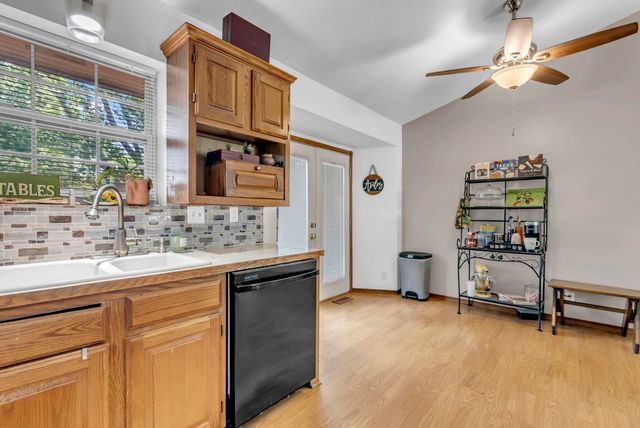 1109 N Lark Ln, Wichita, KS 67212