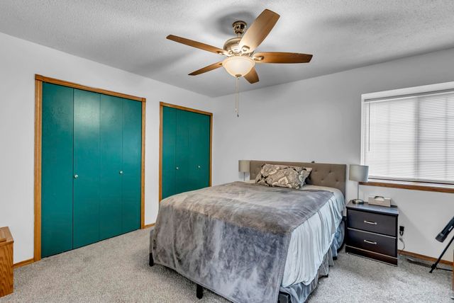 1109 N Lark Ln, Wichita, KS 67212