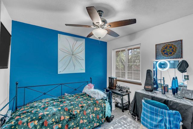 1109 N Lark Ln, Wichita, KS 67212