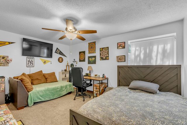 1109 N Lark Ln, Wichita, KS 67212