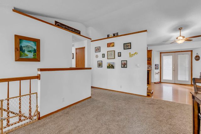 1109 N Lark Ln, Wichita, KS 67212