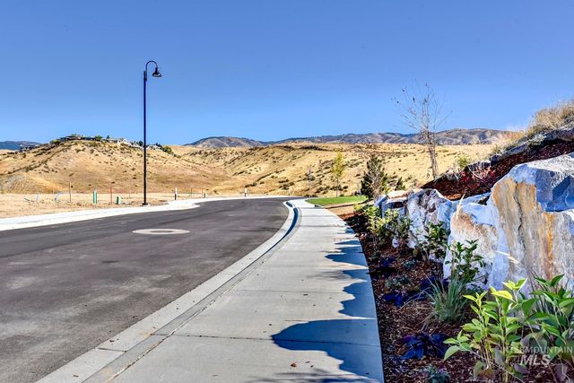 938 E Chardie Rd., Boise, ID 83702