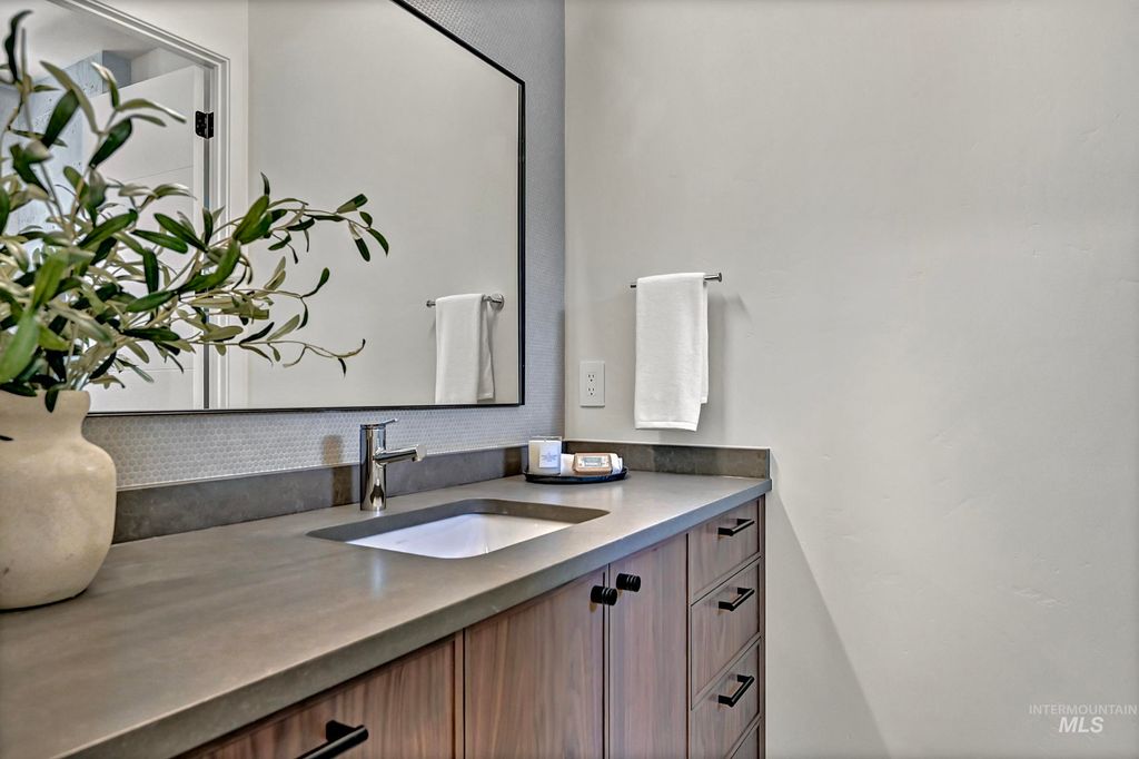 938 E Chardie Rd., Boise, ID 83702 photo 44