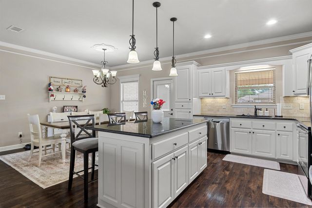 26 Huntington Drive, Austin, AR 72007