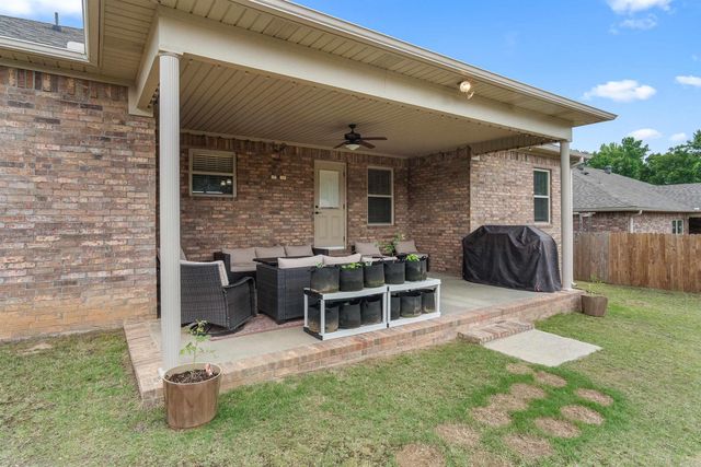 26 Huntington Drive, Austin, AR 72007