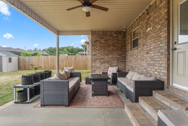 26 Huntington Drive, Austin, AR 72007