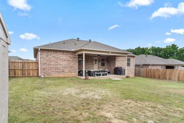26 Huntington Drive, Austin, AR 72007