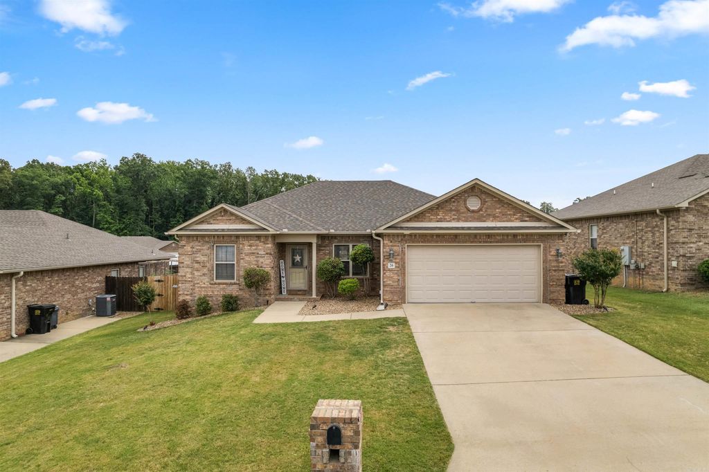 26 Huntington Drive, Austin, AR 72007