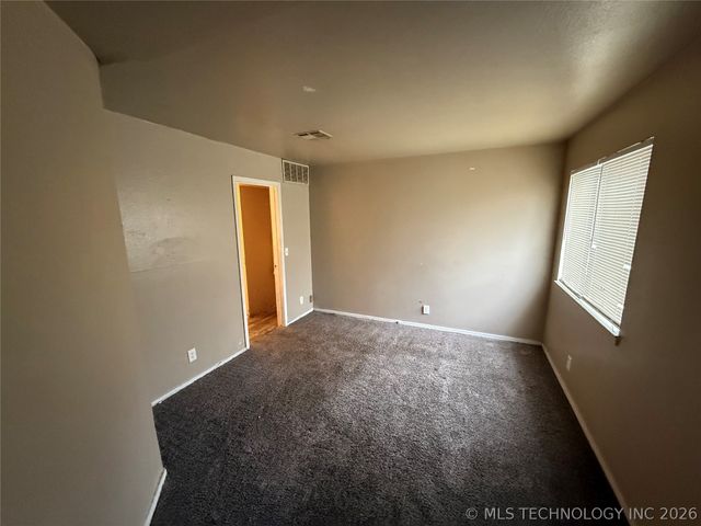 1802 E 66th Place F101, Tulsa, OK 74136