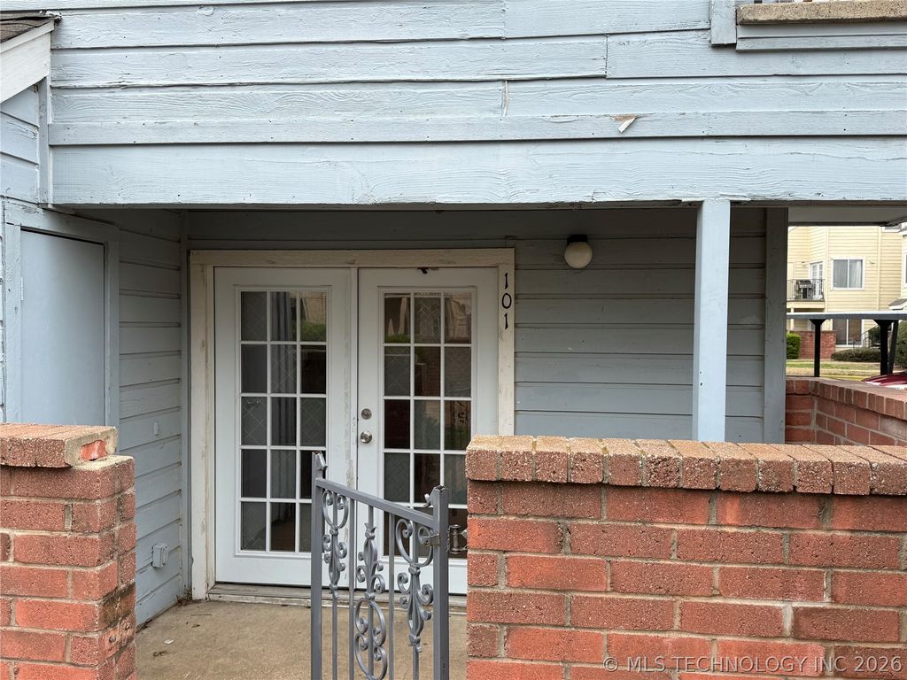 1802 E 66th Place F101, Tulsa, OK 74136